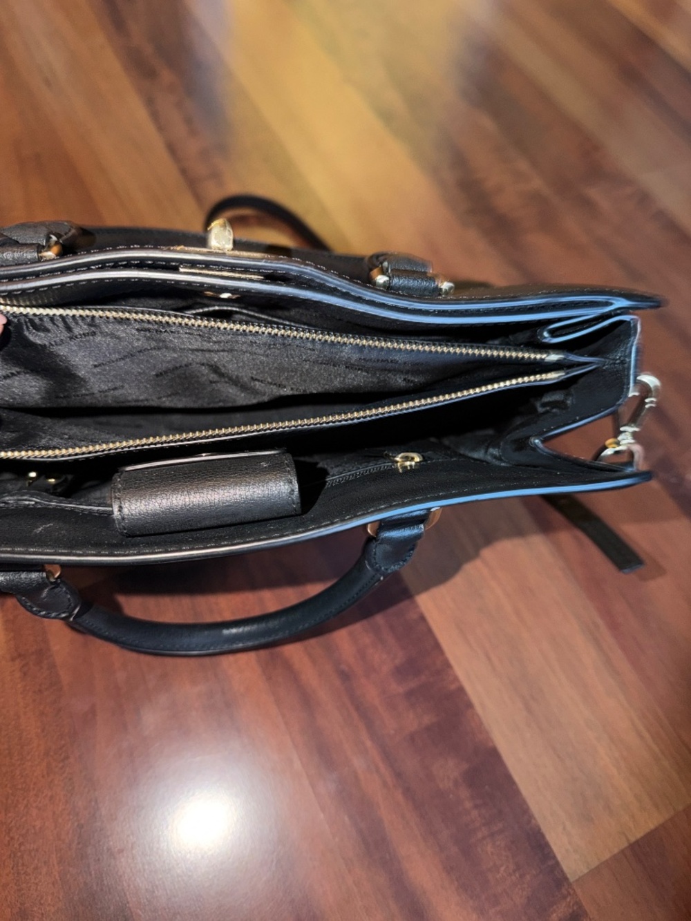 Michael Kors Black Smooth Leather Handbag - Picture 9 of 10